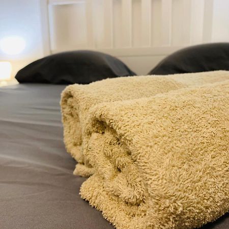 Rose Appartement มาโนสก์ ภายนอก รูปภาพ