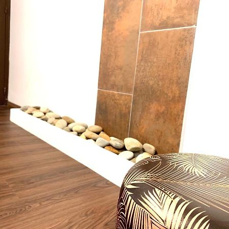 Rose Appartement มาโนสก์ ภายนอก รูปภาพ