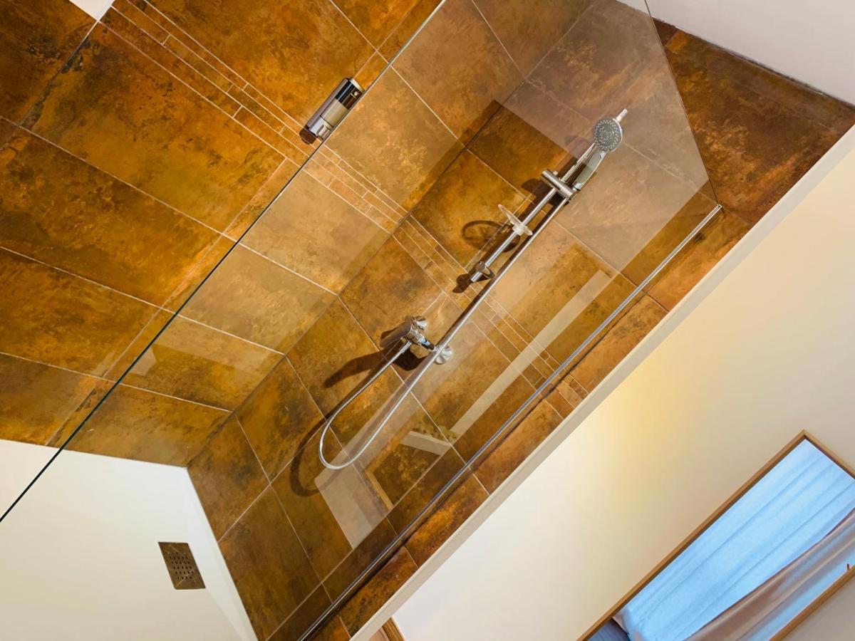 Rose Appartement มาโนสก์ ภายนอก รูปภาพ