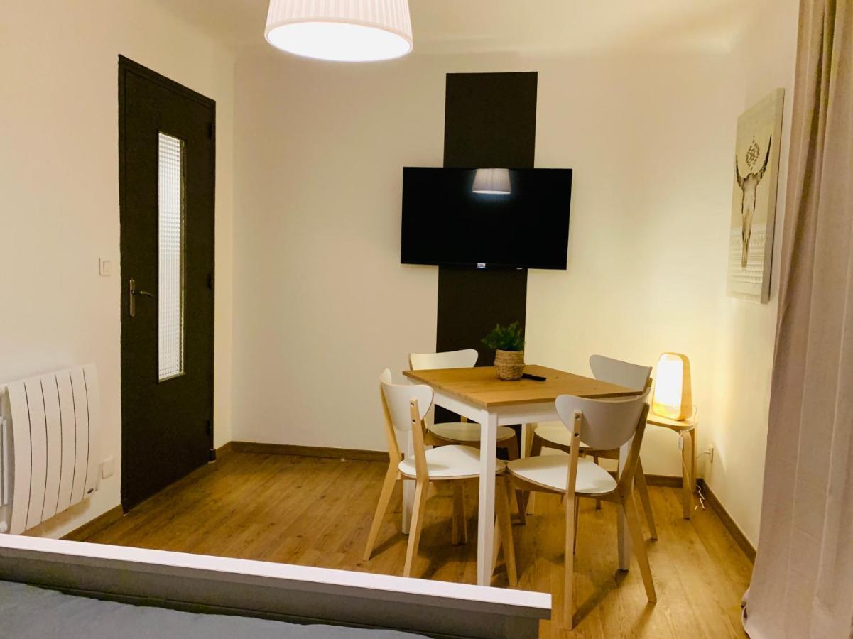 Rose Appartement มาโนสก์ ภายนอก รูปภาพ